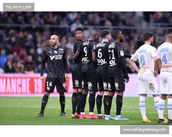 图卢兹主场迎战领头羊朗斯，法甲榜首之争一触即发